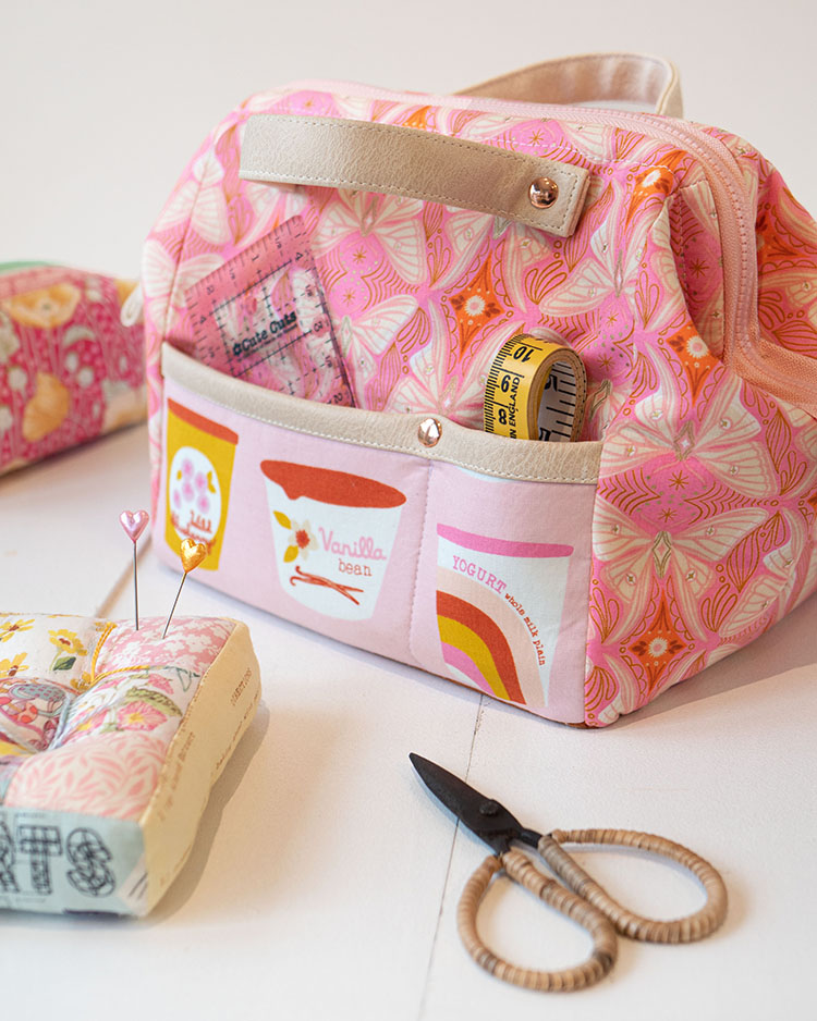 The Stylish Sewing Caddy by Zakka Workshop